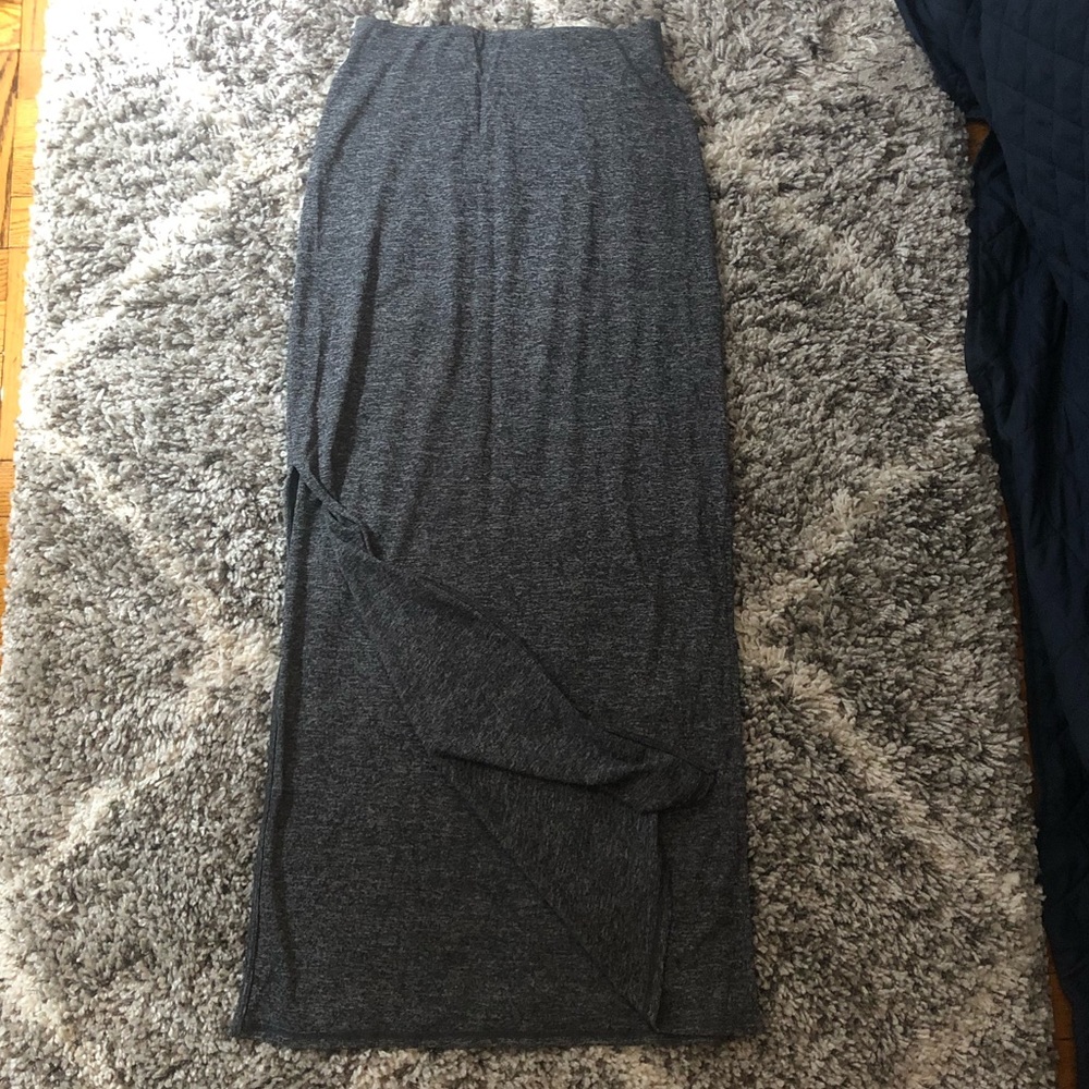 Aritzia Babaton Gray Maxi Skirt